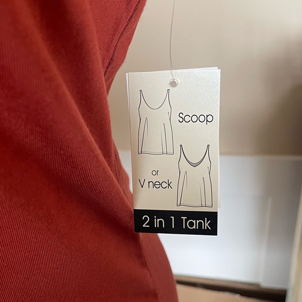 Versona 2 in 1 Tank - New, Size Large - Picture 4 of 5